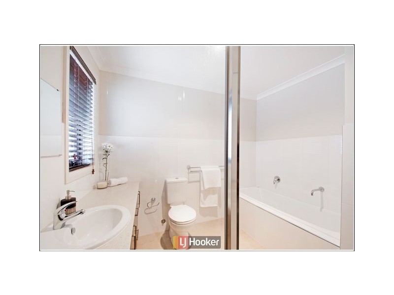 4 Hewett Crescent, Franklin ACT 2913