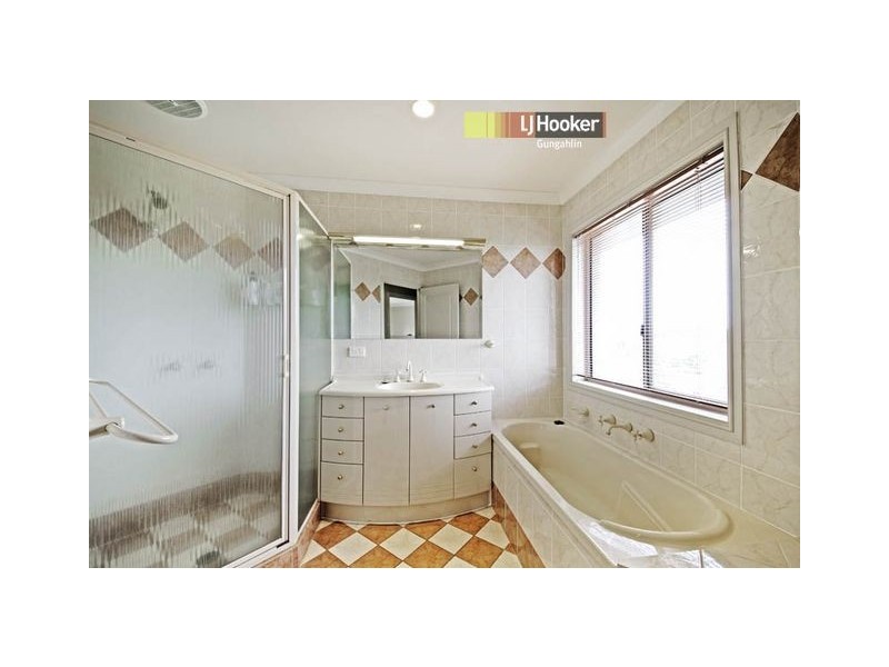 41 Tanderra Crescent, Ngunnawal ACT 2913