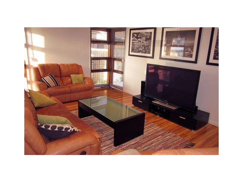 5 Rylestone Crescent, Crace ACT 2911