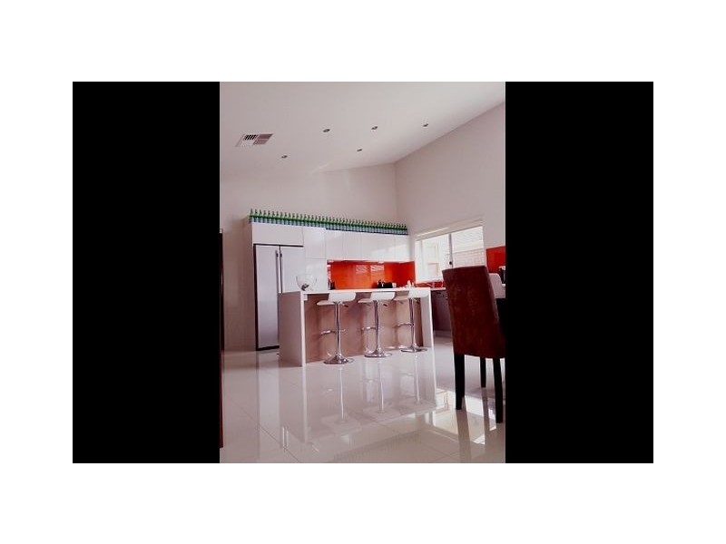 5 Rylestone Crescent, Crace ACT 2911