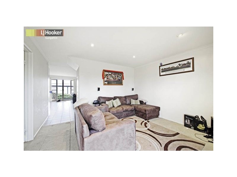 208 Anthony Rolfe Avenue, Gungahlin ACT 2912