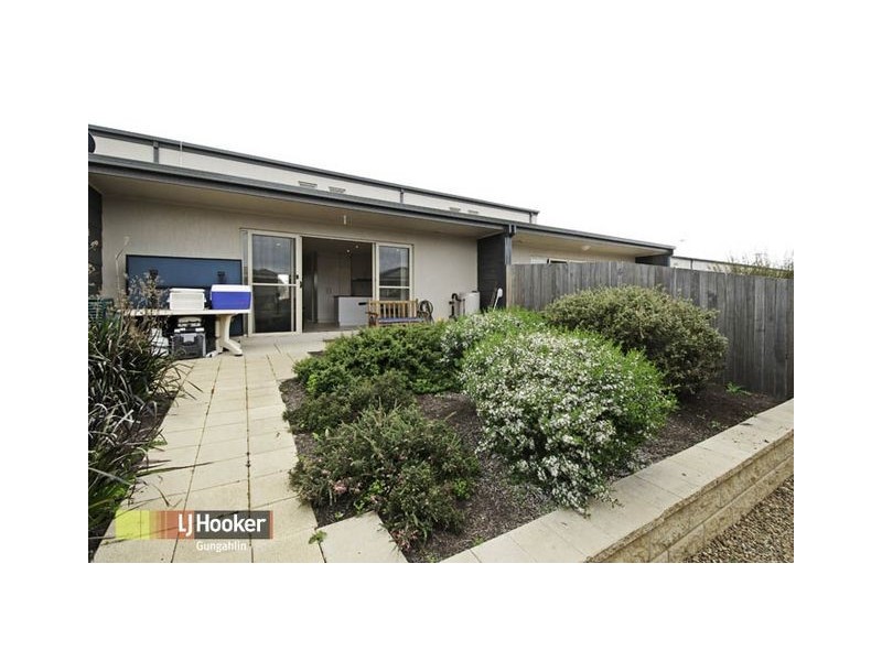 208 Anthony Rolfe Avenue, Gungahlin ACT 2912