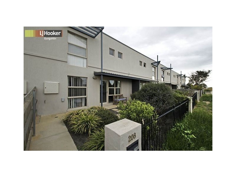 208 Anthony Rolfe Avenue, Gungahlin ACT 2912