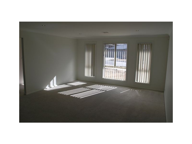 5 Wighton Terrace, Casey ACT 2913