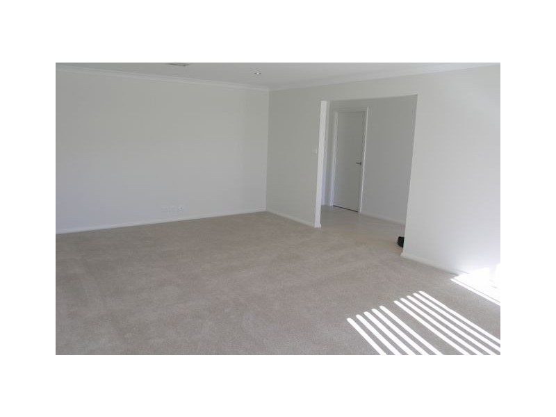 5 Wighton Terrace, Casey ACT 2913