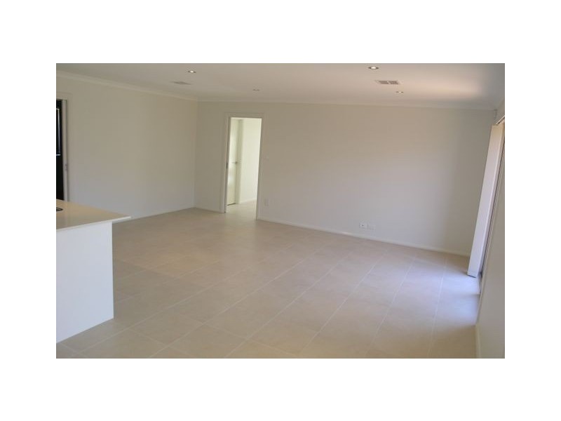 5 Wighton Terrace, Casey ACT 2913