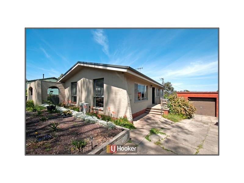 4 Wyles Place, Flynn ACT 2615