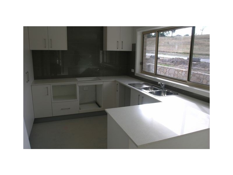 15 Winchester Street, Casey ACT 2913