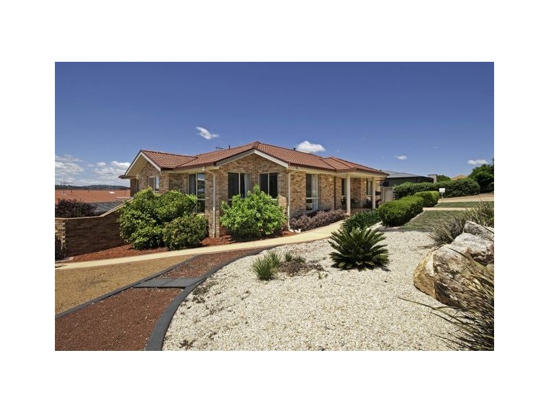 17 Ringarooma Circle, Amaroo ACT 2914