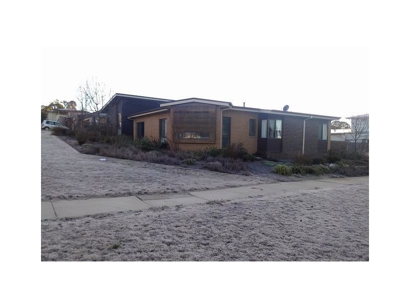 26 Phyllis Frost Street, Forde ACT 2914