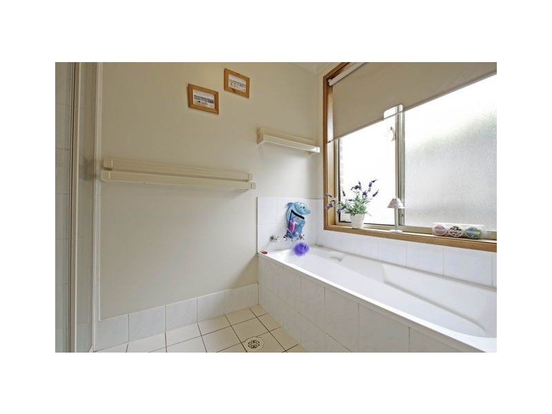6 Dooland Court, Nicholls ACT 2913