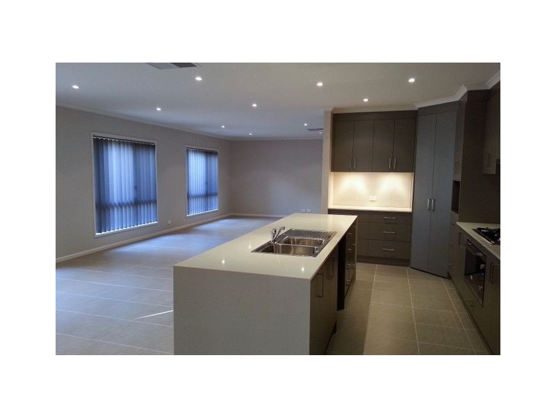 9 Peter Coppin Street, Bonner ACT 2914