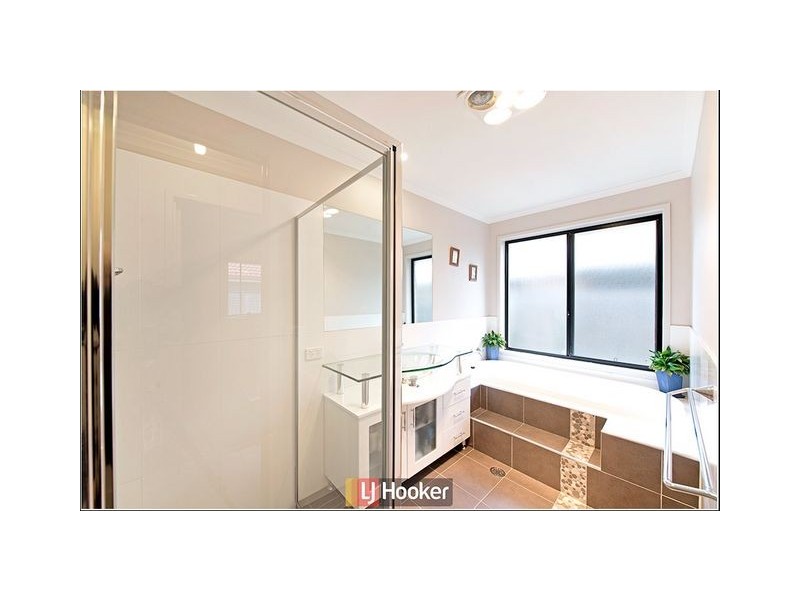 39 Tanami Street, Harrison ACT 2914