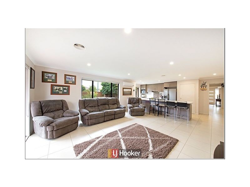 39 Tanami Street, Harrison ACT 2914