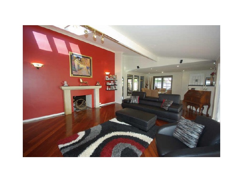 Wattle Grove WA 6107