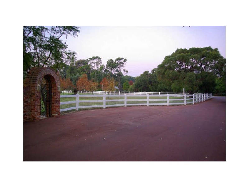 Wattle Grove WA 6107