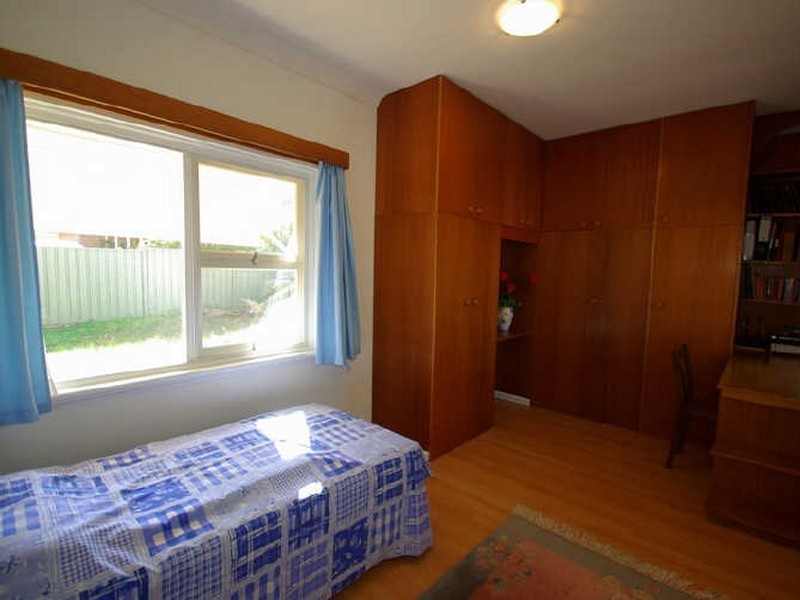 64 Williams Road, Gooseberry Hill WA 6076