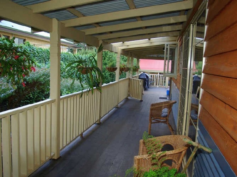 101 Lesmurdie Road, Lesmurdie WA 6076