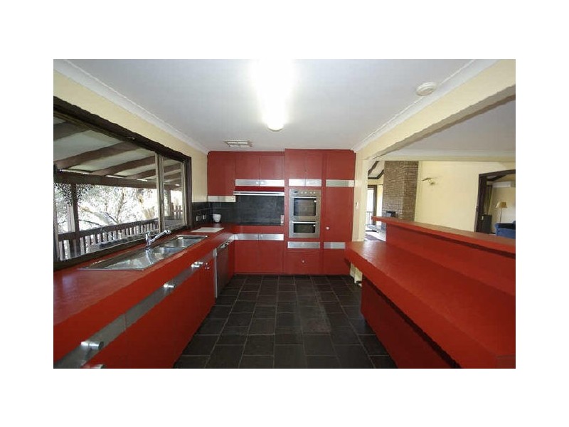 31 Taylor Road, Kalamunda WA 6076