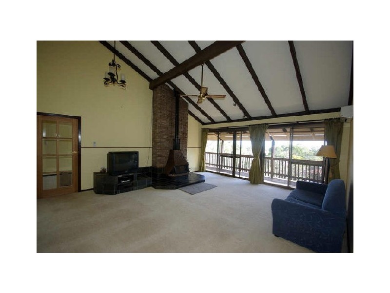 31 Taylor Road, Kalamunda WA 6076