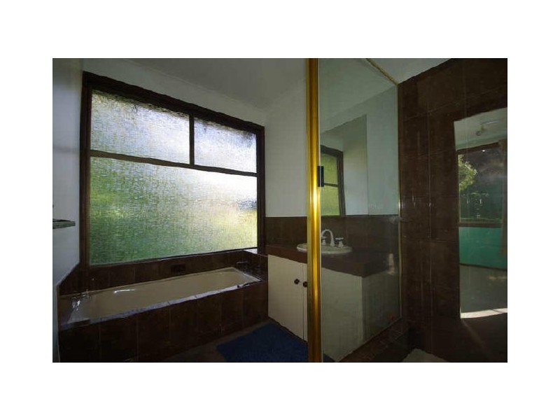 31 Taylor Road, Kalamunda WA 6076