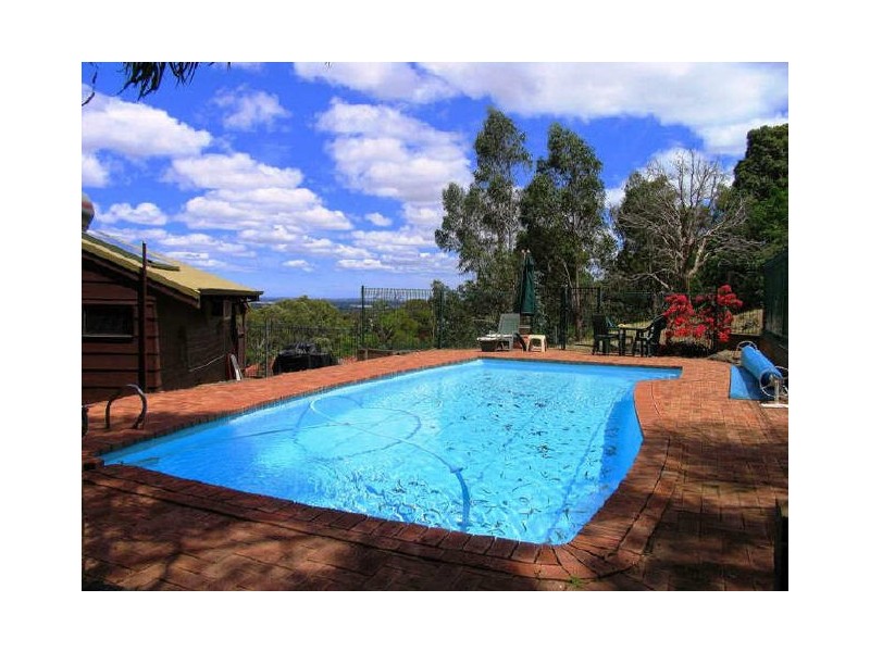 31 Taylor Road, Kalamunda WA 6076