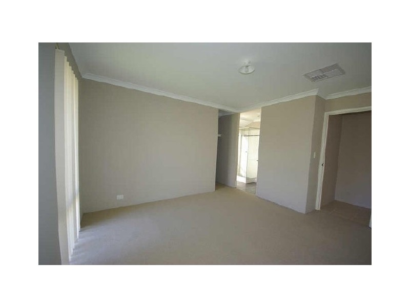 106 Sheffield Road, Wattle Grove WA 6107