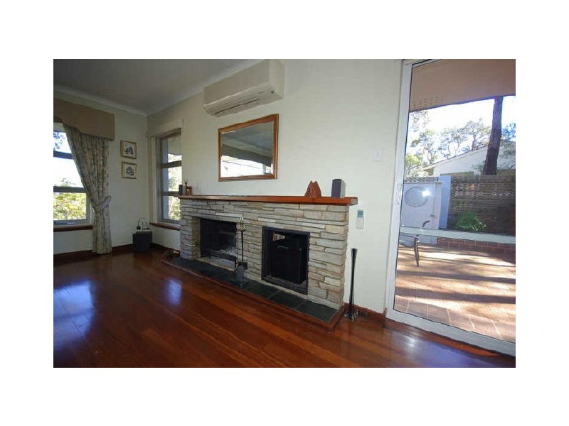 Gooseberry Hill WA 6076