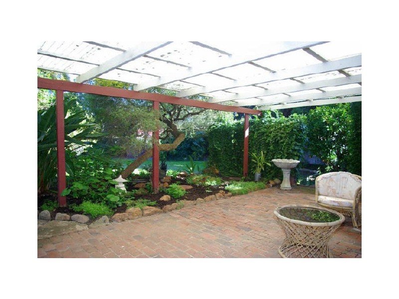 5 Kirkdale Road, Kalamunda WA 6076