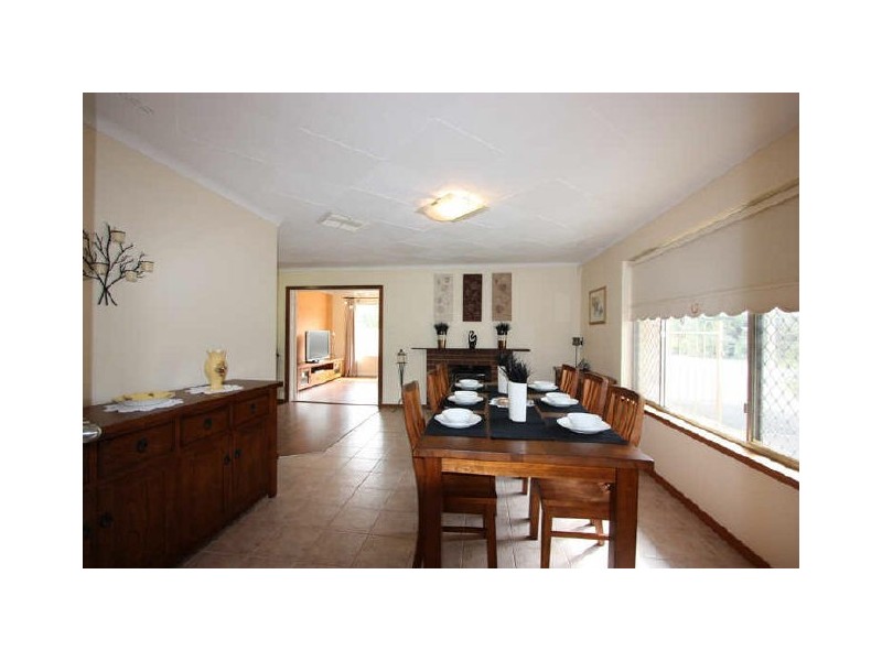 39 Lesmurdie Road East, Walliston WA 6076