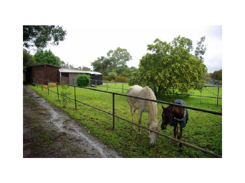 68 Valcan Road, Orange Grove WA 6109