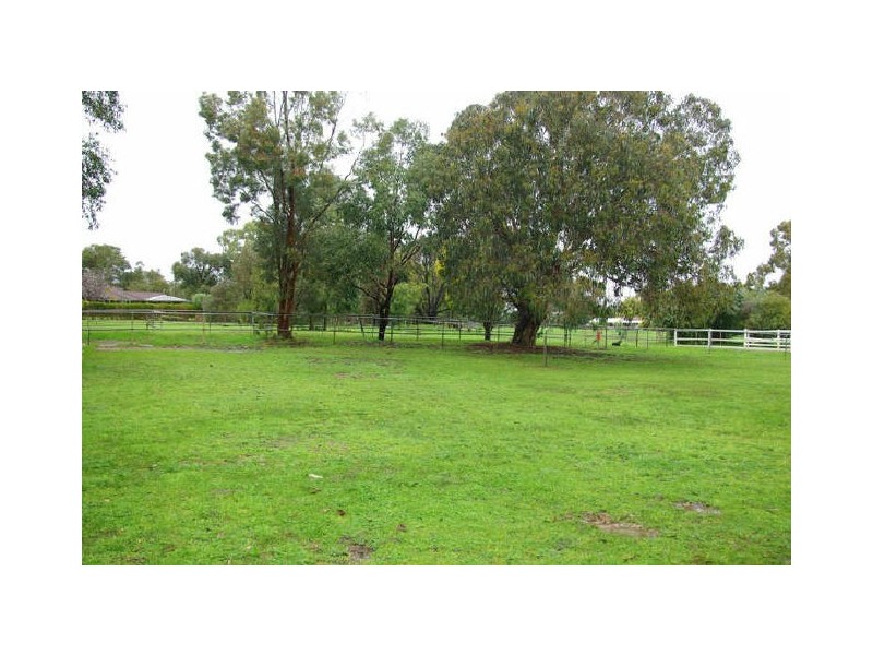 68 Valcan Road, Orange Grove WA 6109