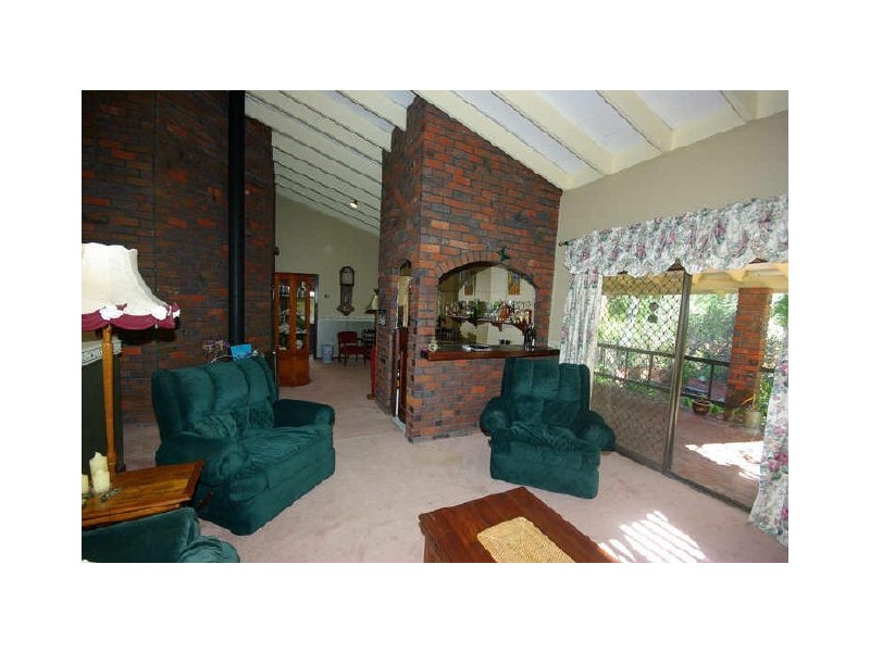 101 Kalamunda Road, Kalamunda WA 6076