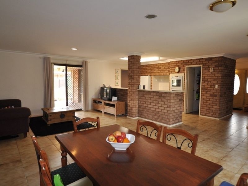 39 Wilkins Road, Kalamunda WA 6076