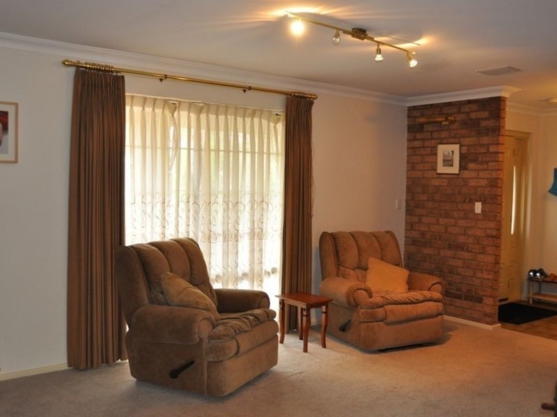 39 Wilkins Road, Kalamunda WA 6076