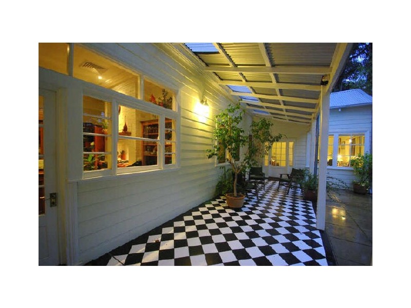 Gooseberry Hill WA 6076