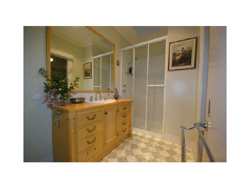 Gooseberry Hill WA 6076