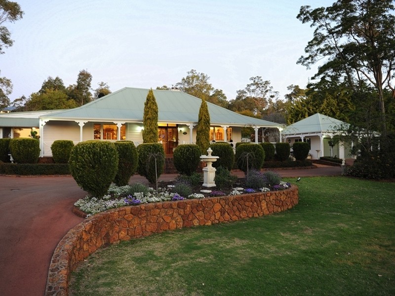 176 Williams Street, Gooseberry Hill WA 6076