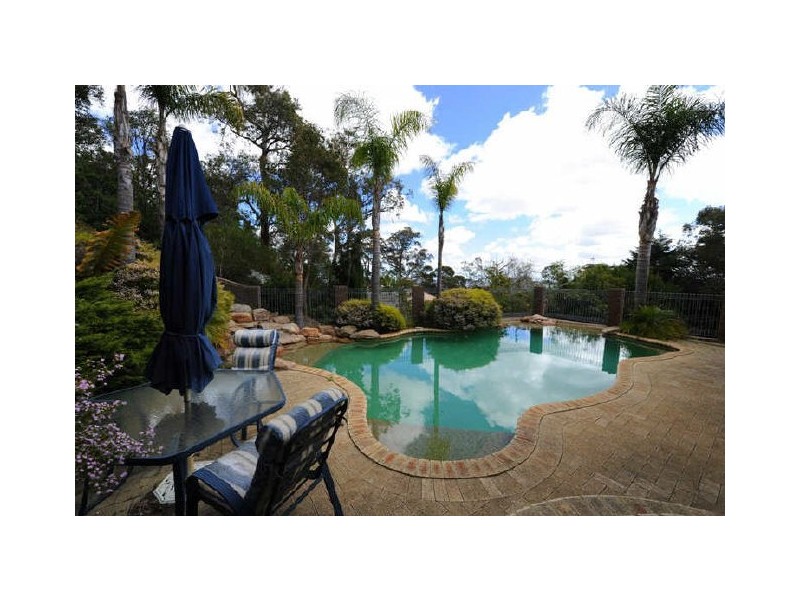6 Willara Road, Gooseberry Hill WA 6076