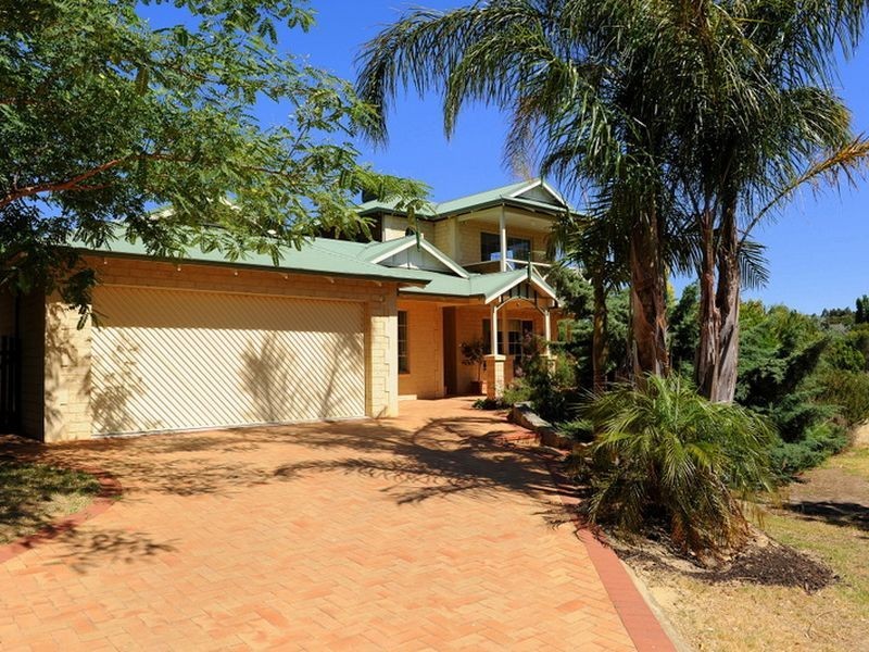 20 Christina Place, Lesmurdie WA 6076