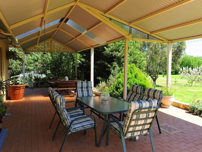 20 Christina Place, Lesmurdie WA 6076