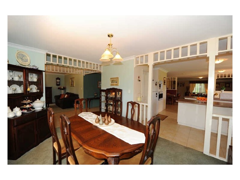 20 Christina Place, Lesmurdie WA 6076