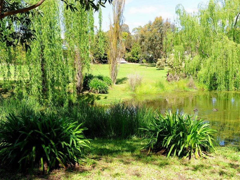 20 Christina Place, Lesmurdie WA 6076