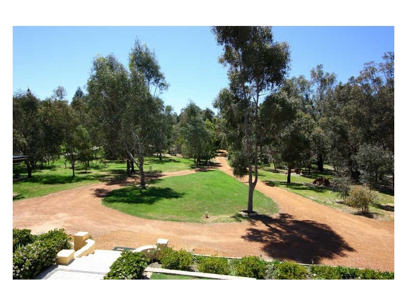 1660 Katharine Street, Helena Valley WA 6056