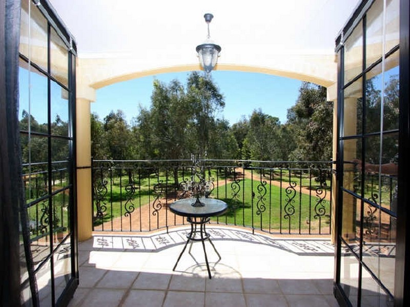 1660 Katharine Street, Helena Valley WA 6056