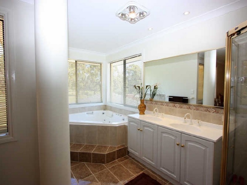 1660 Katharine Street, Helena Valley WA 6056