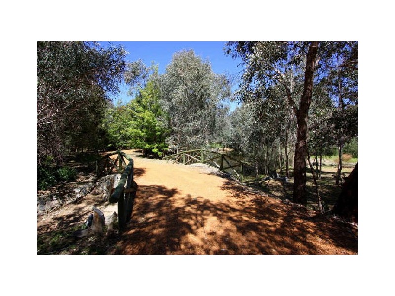 1660 Katharine Street, Helena Valley WA 6056