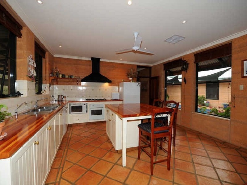 225 Hartfield Road, Forrestfield WA 6058