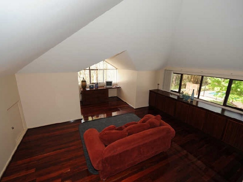 109 Kawina Road, Bickley WA 6076