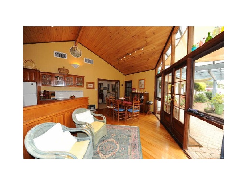 Gooseberry Hill WA 6076